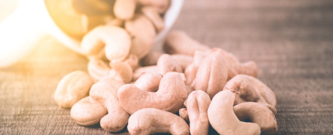 Cashew nuts as antidepressant